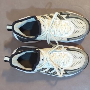 Adidas Impact Flex X Patrick Mahomes White Silver Black youth shoes size 4.5